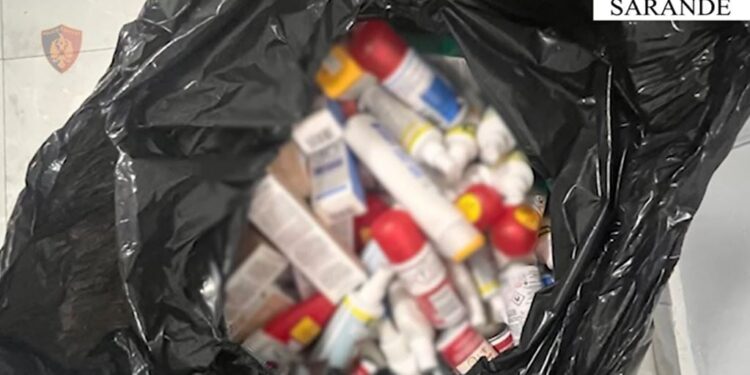 Administratorka e një marketi në Sarandë arrestohet për kontrabandë mallrash dhe fshehje të ardhurash.