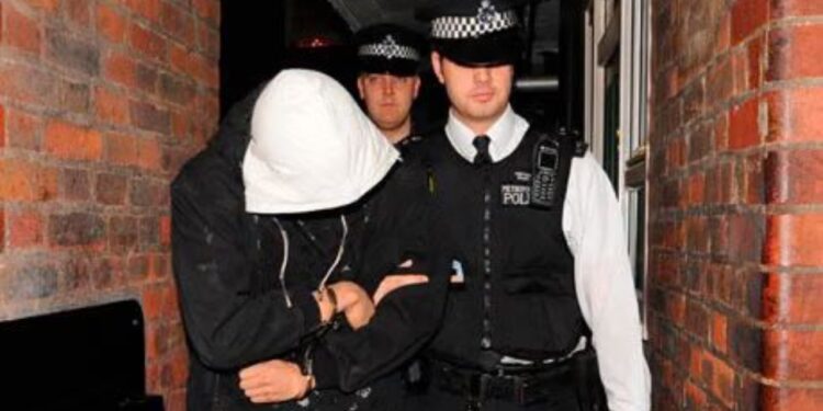 Ekskluzive: Emri i kërkuar nga Prokuroria e Elbasanit, kapet nga Interpol Tirana në Londër