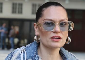 Jessie J ndalon turneun në Mbretërinë e Bashkuar dhe Evropë për t'u nënshtruar operacionit të dytë për kancerin e gjirit.