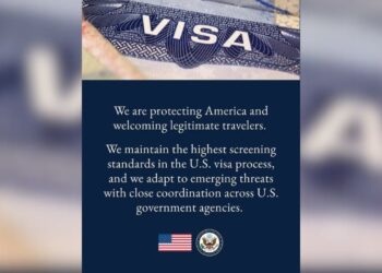 Kontrolli i vizave nga SHBA: Ambasada amerikane në Tiranë thekson angazhimin për të mbrojtur Amerikën dhe mirëpritjen e udhëtarëve të ligjshëm.