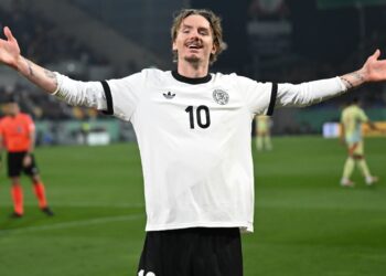 Lëvizje papritur në merkato: Talenti gjerman, të cilin Bayerni e kishte në listën e dëshirave, transferohet në Angli për mbi 80 milion euro.