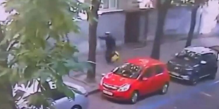 Pamje tronditëse! Mediat ukrainase publikojnë momentin e vrasjes së ish-kryetarit të parlamentit.