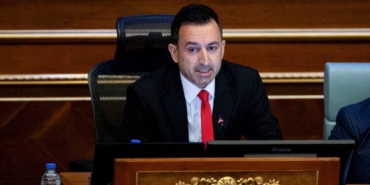 Situata politike në Kosovë, kryeparlamentari i ri jep një konferencë për shtyp.