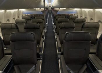 Southwest Airlines ndryshon rregullat për pasagjerët mbipeshë: Tani nevojiten dy bileta! Vendimi i kompanisë shkakton revoltë.