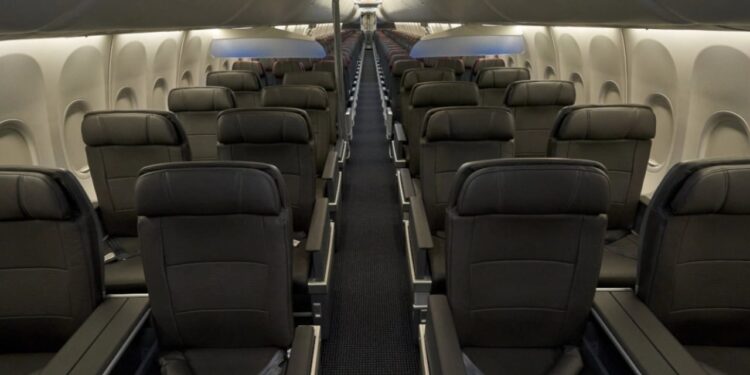 Southwest Airlines ndryshon rregullat për pasagjerët mbipeshë: Tani nevojiten dy bileta! Vendimi i kompanisë shkakton revoltë.