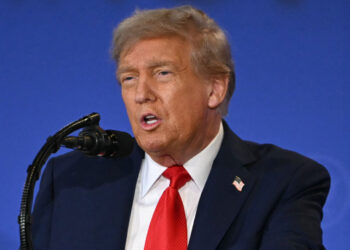 Trump diskuton dërgimin e kompanive ushtarake private në Ukrainë.