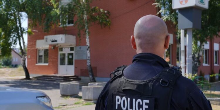 U arrestua për spiunazh, shtëpia e një serbi në Kosovë bastiset.