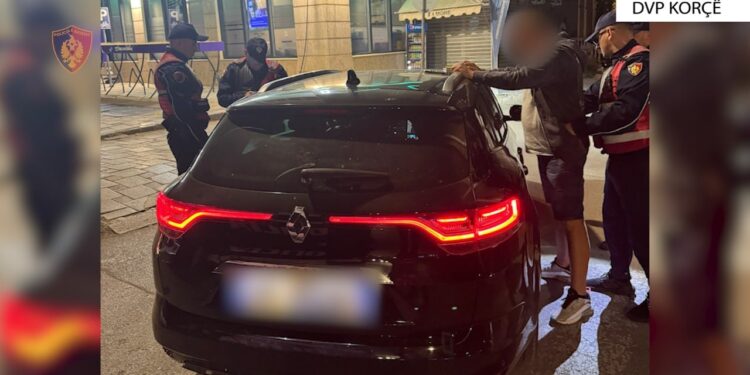 34-vjeçari në Korçë arrestohet për shpërndarje droge në lagje dhe lokale të qytetit