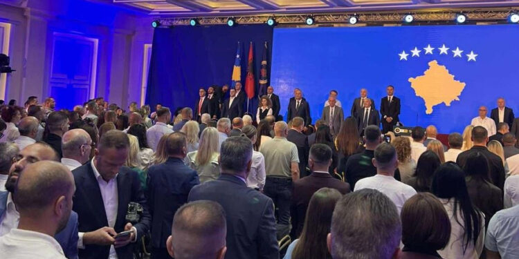AAK fillon fushatën për zgjedhjet e 12 tetorit.