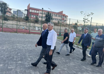 AAK-ja në Han të Elezit mban anën e Rufki Sumës si kandidat të pavarur për kryetar.