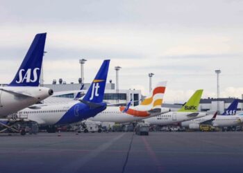Aeroporti i Kopenhagës mbyllet për shkak të dronëve në hapësirën ajrore, mbi 20 fluturime u vonuan ose u devijuan.