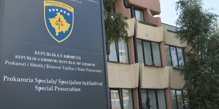 Akuza ndaj dy individëve për mbështetje të hapur të veprimeve të ISIS-it