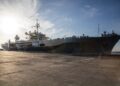Anija ushtarake e SHBA-së arrin për herë të parë në Porto Romano, ambasada amerikane në Tiranë: Kjo fazë e re në modernizimin e forcave të armatosura shqiptare është shumë e mirëpritur.