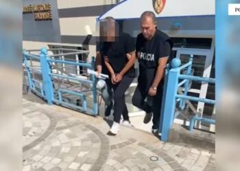 Arrestohet në Sarandë një 50-vjeçar, i dënuar me 18 vite burg në Itali, përpjekje për të ikur me pasaportë të falsifikuar