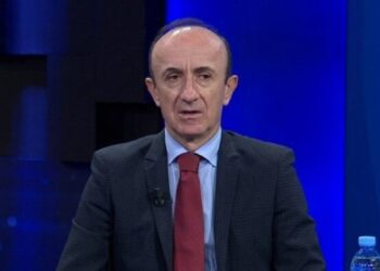 "Autogolat e një opozite të dobët": Dash Sula kritikon PD-në, Berisha kërkon kaos për të shmangur kujtimin e “Nenit Basha”
