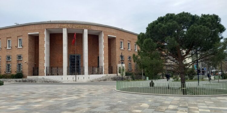 BSH propozon komisionet për pagesat elektronike: Kursim prej 40 milion eurosh në vit dhe rregulla të reja për pikat e këmbimit valutor