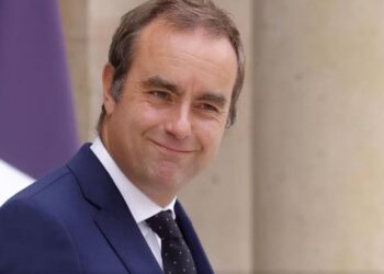 Bayrou lirohet nga pozita, Macron emëron kryeministrin e ri të Francës.