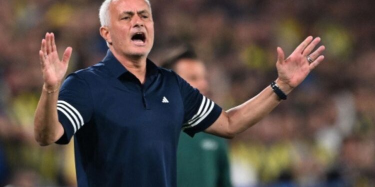 Cila do të jetë aventura tjetër për Mourinhon pas shkarkimit nga Fenerbahçe? A do të realizohet ëndrra e portugezëve: Botërori 2026 me Don Josen në krye?