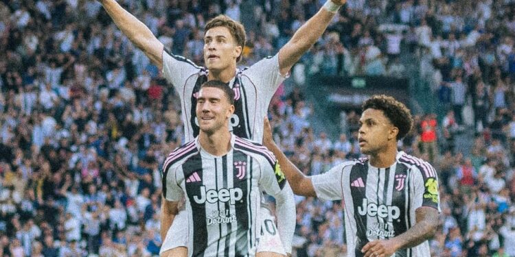 Çmenduri në Derbin e Italisë: Tre supergola dhe dy vëllezër që shënojnë, Juventusi triumfon mbi Interin në një spektakël në Torino