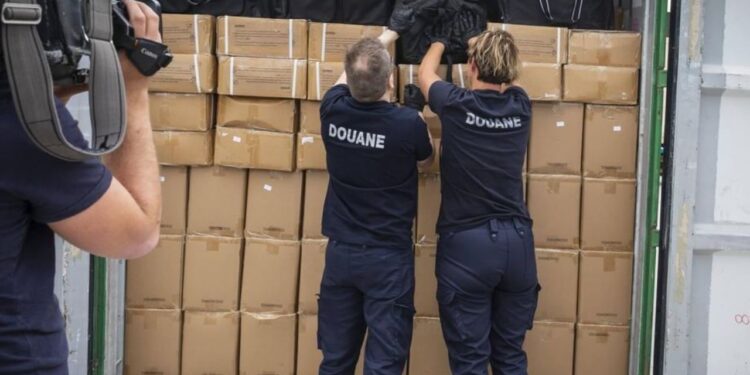 Dhuna nga bandat e drogës, Belgjika i ngjason Trump-it dhe dërgon ushtrinë në rrugë.