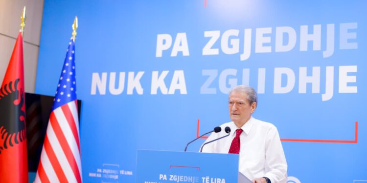 "Diella përdoret për të shmangur përgjegjësinë për vjedhjet”, Berisha akuzon kabinetin e ri të Ramës: Emërimi i ministres me AI, akt skandaloz
