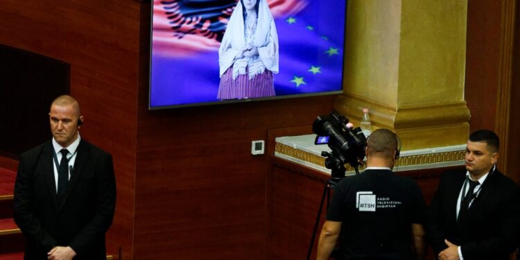 Diella pjesë e kabinetit, analiza e “Washington Post”: A do të kërkojë Rama aktivizimin e Nenit 5 të NATO-s në rast të një sulmi kibernetik fatal?