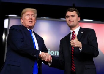 "Do t'i zbulojmë të gjithë ata që qëndrojnë prapa këtij akti tragjik" / Trump reagon përsëri pas vrasjes së Charlie Kirk: Po kalojmë në një periudhë të errët.
