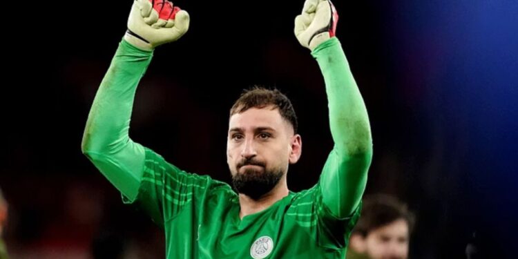 Donnarumma nënshkruan me Manchester Cityn, “Qytetarët” do të paguajnë 40 milion euro për portierin italian.