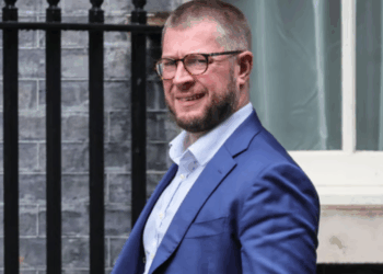Dorëheqje e papritur për Starmer: Drejtori i strategjisë së kryeministrit largohet pas zbulimit të mesazheve seksuale për një deputete britanike.