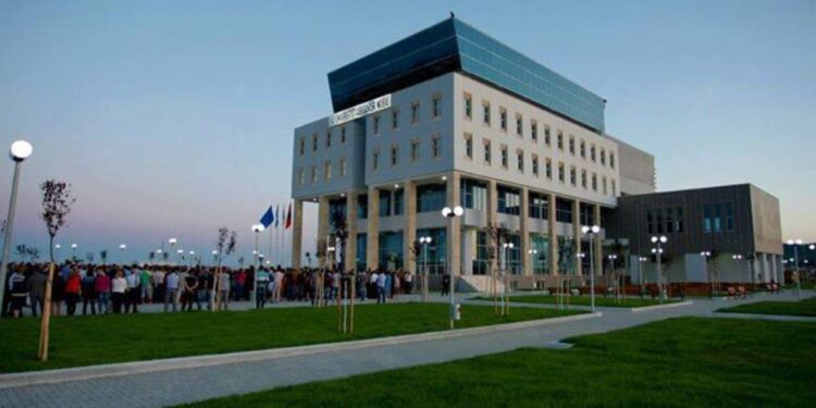 Durrës: 1296 studentë regjistrohen në arsimin e lartë, në partneritet me "La Sapienza" në Romë.