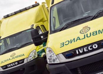 Dy punonjës ambulance në Angli arrestohen, të dyshuar për vdekjen e gjashtë pacientëve në Wiltshire.