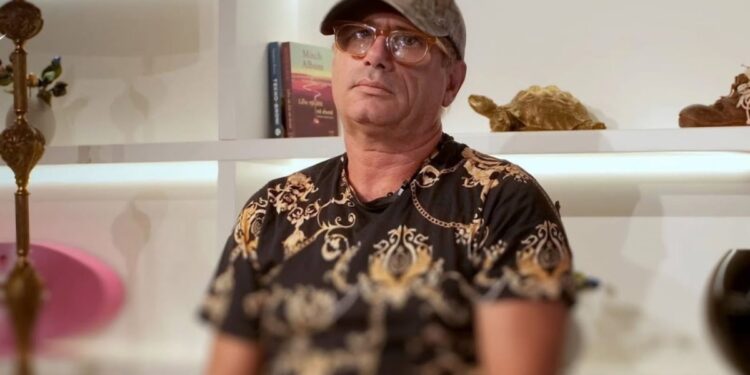 Erand Sojli diskutoi për divorcin dhe reagimet e ndjekësve u ndanë në dy grupe!