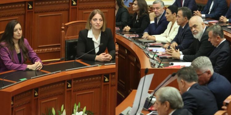 FOTO-GALERI/ Çfarë mungoi nga seanca e parë: Berisha dhe Rama të dy në të njëjtin rresht! Deputetët e rinj me pamje të re.
