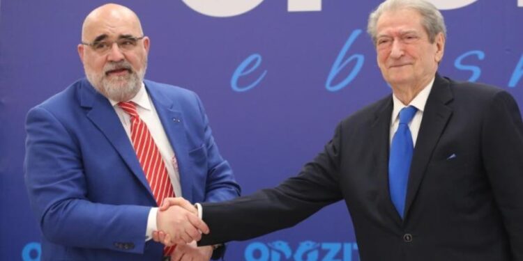 Fatura dhe Chris LaCivita ende të paidentifikuar, Berisha: Partia mbuloi shpenzimet e mia në fushatë, PD do t’i nxjerrë publik kur…