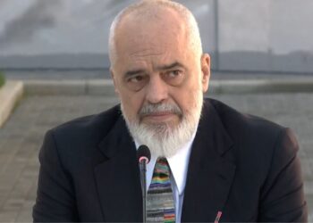 Fier, një universitet mjekësor i ri" / Rama: "Ambiciet nuk duhet të kenë kufij, spital për turizmin shëndetësor me standarde të larta