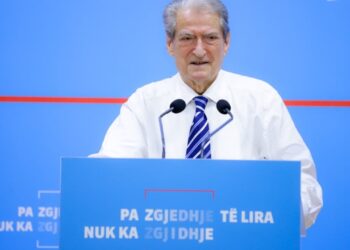 “Forumet do të zhvillohen në ditët e ardhshme,” thotë Berisha: Vendimmarrje para sesionit parlamentar do të ketë!