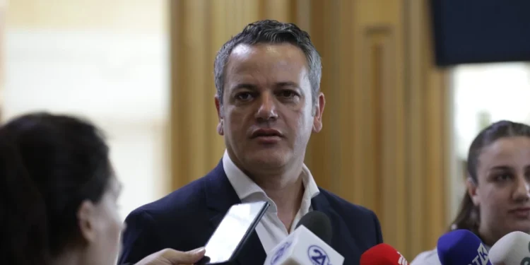 Gashi: Qartë është logjika kushtetuese, duhet të kemi konstituim ose zgjedhje.