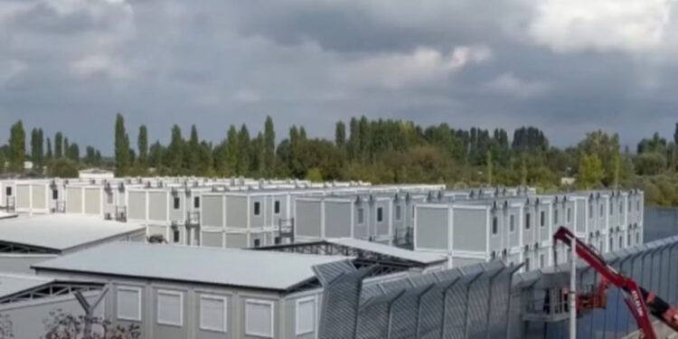 Gjykata e Lartë në Itali sfidon dekretin e Melonit mbi emigracionin; çfarë ndodh me kampet e Gjadrit?