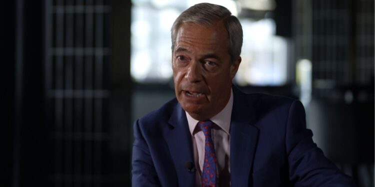 Gratë që kërkojnë azil do të dërgohen përsëri te talebanët në Afganistan? Farage: Ata që kalojnë Kanalin e Anglisë do të ndalohen.
