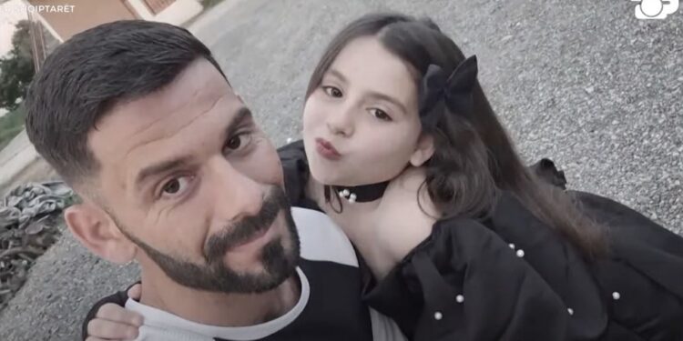 Historia që përlot të gjithë shqiptarët: Babai humbi jetën në aksident, Nikita thotë: Më duket si një ëndërr, do ta realizoj dëshirën e tij.