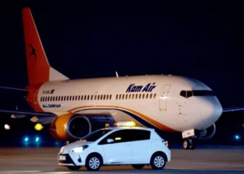 I fshehur në rrotat e avionit: udhëtimi dramatik i një 13-vjeçari afgan drejt Indisë