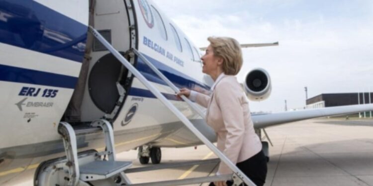 Incident në ajër me avionin e Ursula von der Leyen, rusët bllokojnë GPS-in. Pilotët arrijnë të ulen në pistën bullgare duke përdorur...