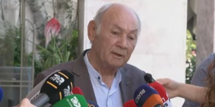 “Inteligjencë dhe kulturë të jashtëzakonshme”, Gëzim Kame gjatë homazheve për Dhimitër Anagnostin: Duhej të ishe i kujdesshëm kur flisje me të.