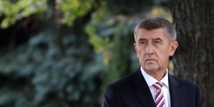 Ish-kryeministri çek sulmohet gjatë një aktiviteti, dërgohet në spital.