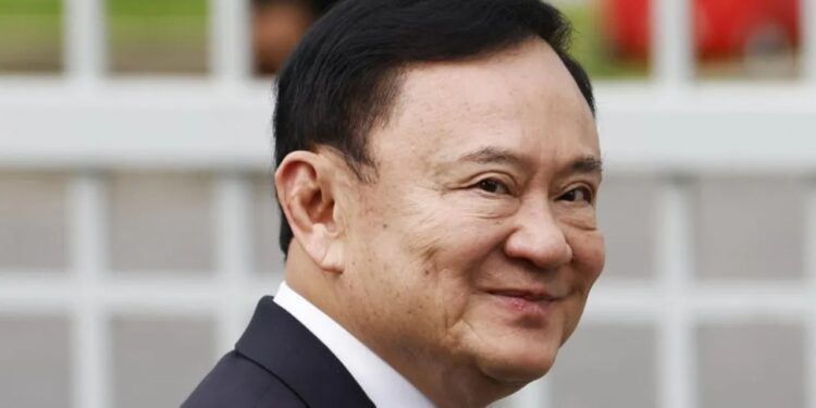 Ish-kryeministri i Tajlandës do të përballet me burgimin, Gjykata: Thaksin nuk do të ketë trajtim VIP.