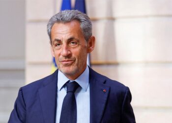 Ish-presidenti Sarkozi, i dënuar me pesë vite, do të vuajë dënimin në një burg në Paris.