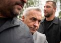 Iu shkëput fitorja në raundin e parë të zgjedhjeve presidenciale në Rumani, kandidati ekstremist i djathtë nën hetim për grusht shteti.