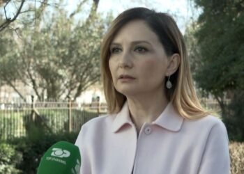 Jorida Tabaku shpjegon arsyet pse nuk e braktis postin e deputetes për të kandiduar në bashkinë e Tiranës, pas përfoljeve si kandidate e PD.