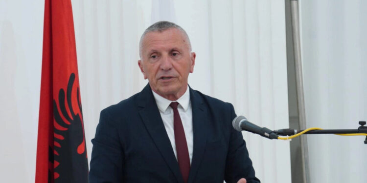 Kamberi bën thirrje për veprim të menjëhershëm politik e diplomatik në Luginë nga ndërkombëtarët