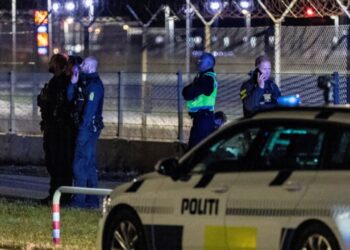Kaos në Kopenhagë dhe Oslo: Dronët çojnë në mbylljen e aeroporteve dhe ndërrimin e fluturimeve, reagon kryeministrja daneze.